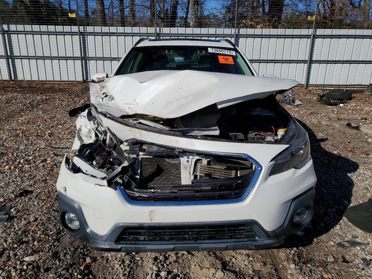 2018 Subaru Outback Touring - Image 5