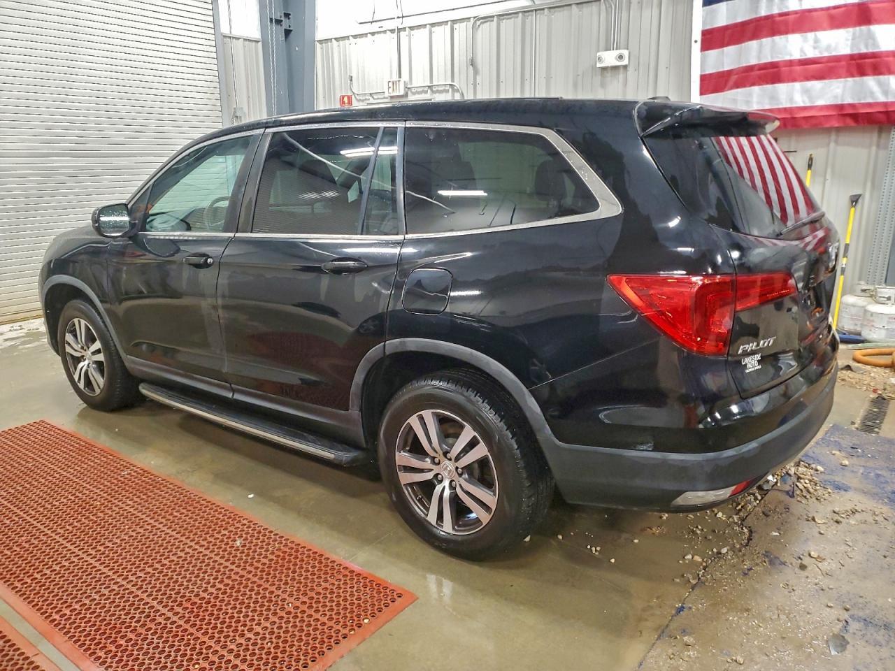 2016 Honda Pilot Ex - Image 2