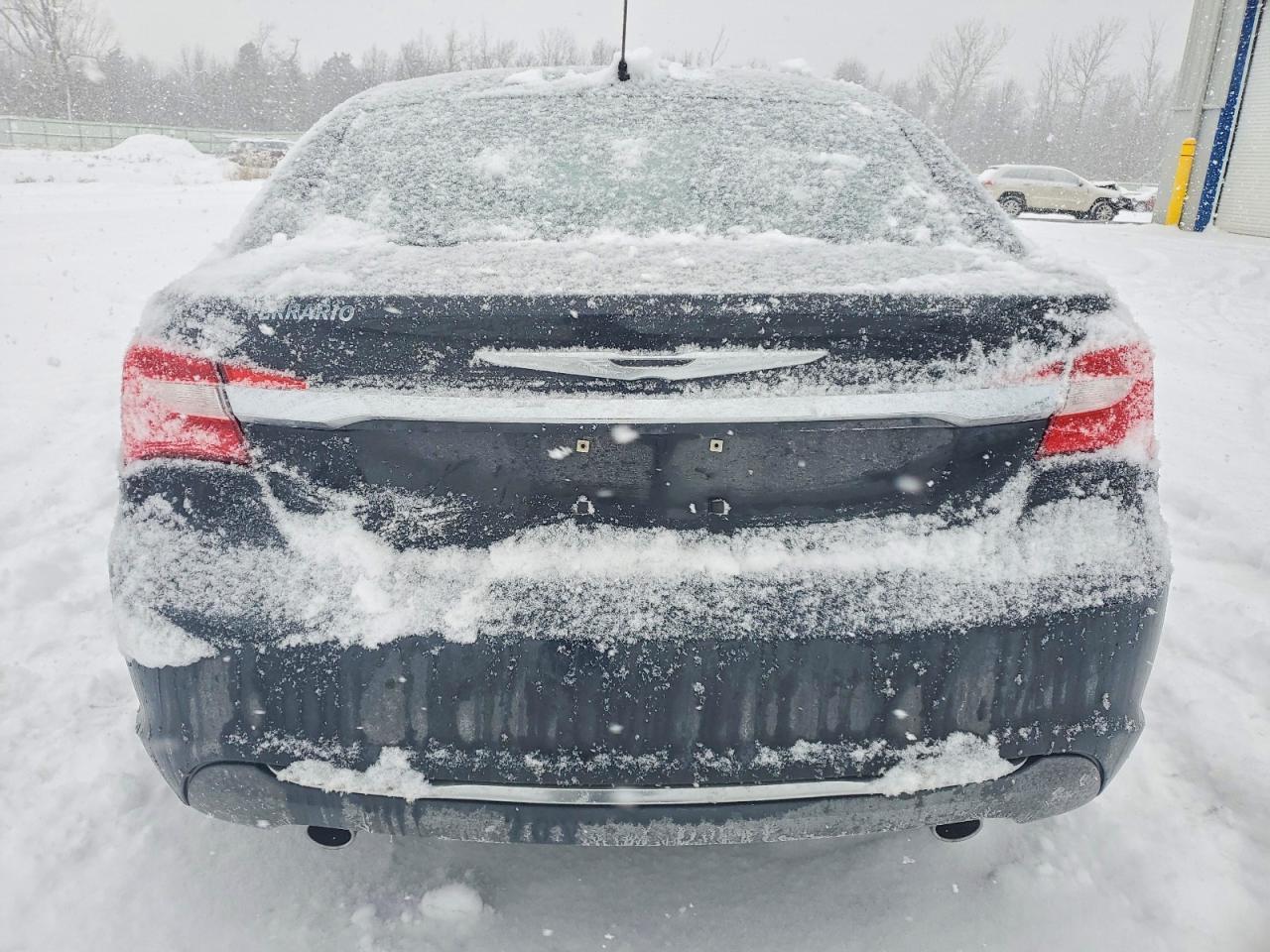 2012 Chrysler 200 Touring - Фото 6