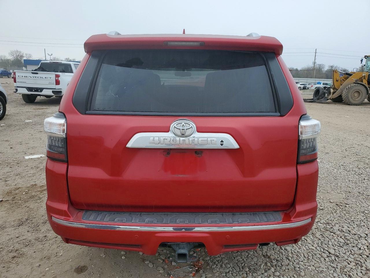 2018 Toyota 4Runner Sr5 - Image 6