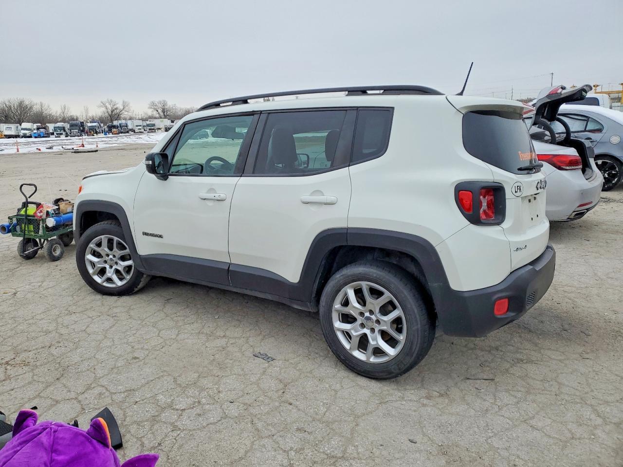 2015 Jeep Renegade Latitude - Фото 2