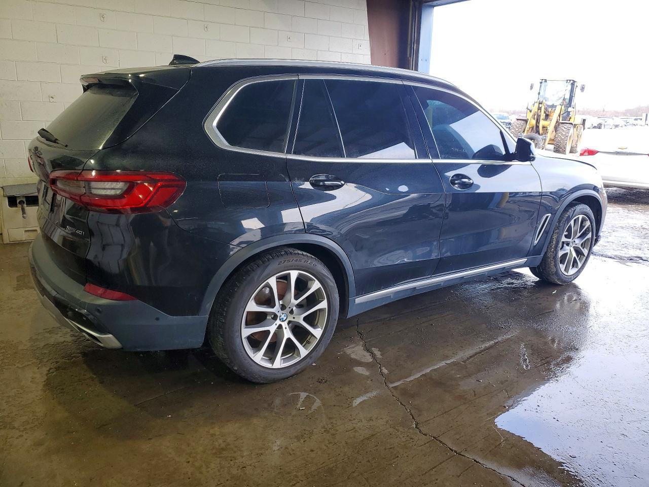 2019 BMW X5 xDrive40I - Image 3