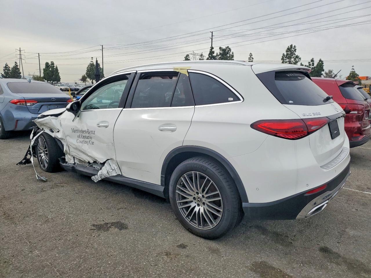 2025 Mercedes-Benz Glc 300 - Фото 2