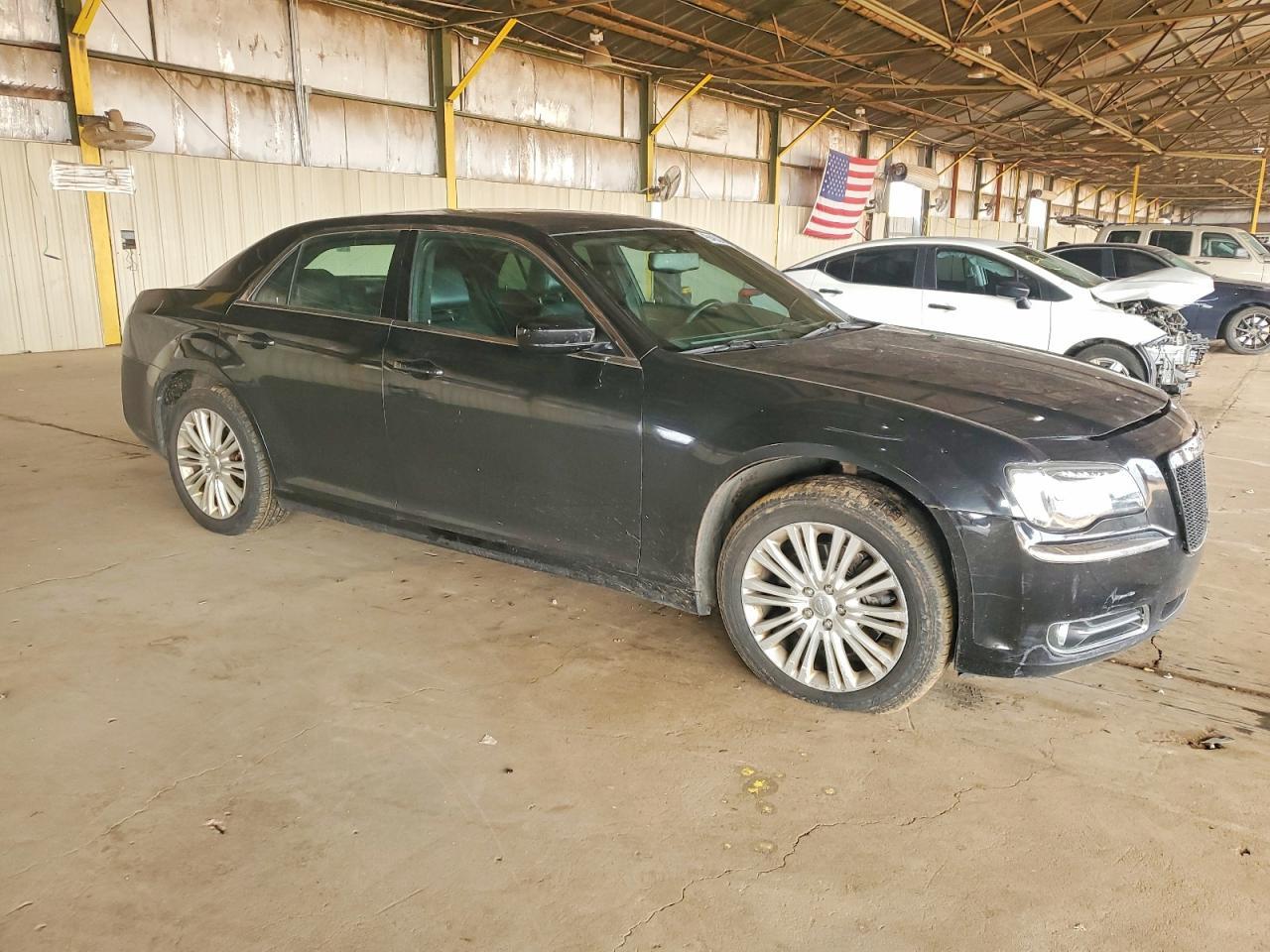 2014 Chrysler 300 - Фото 4