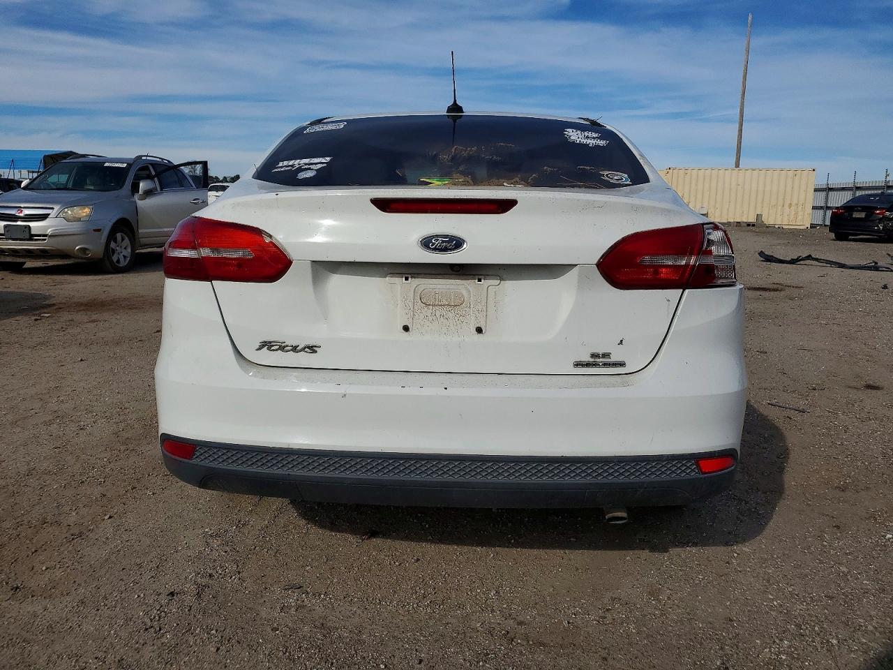2016 Ford Focus - Фото 6