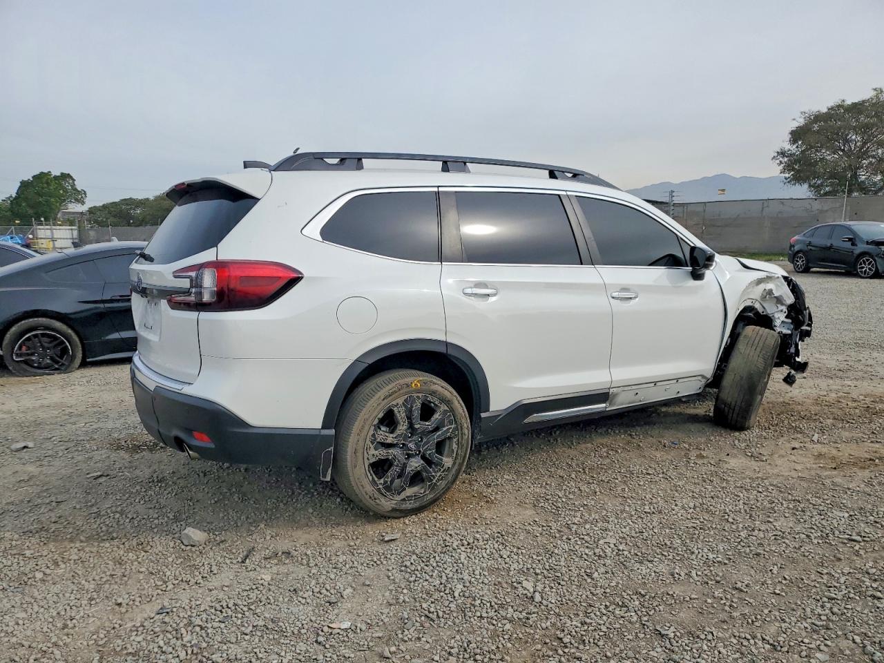 2024 Subaru Ascent Touring - Image 3