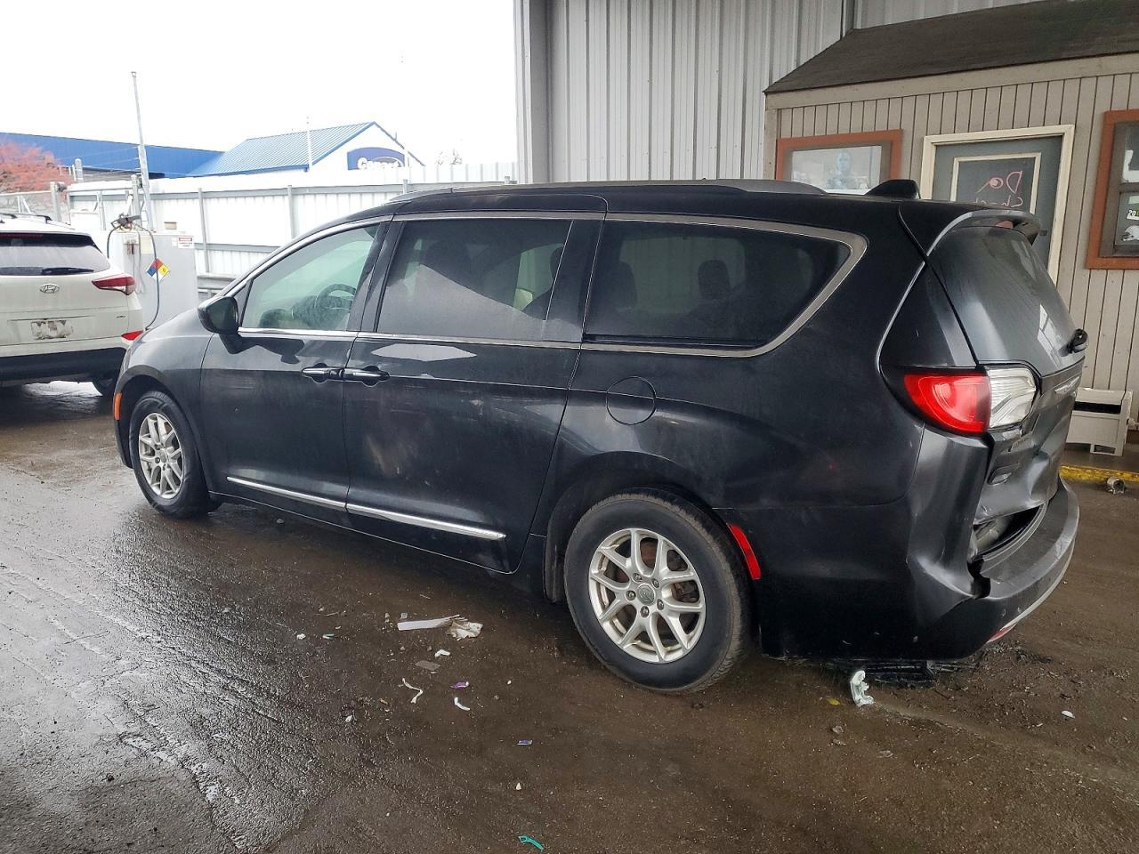 2020 Chrysler Pacifica Touring L - Фото 2