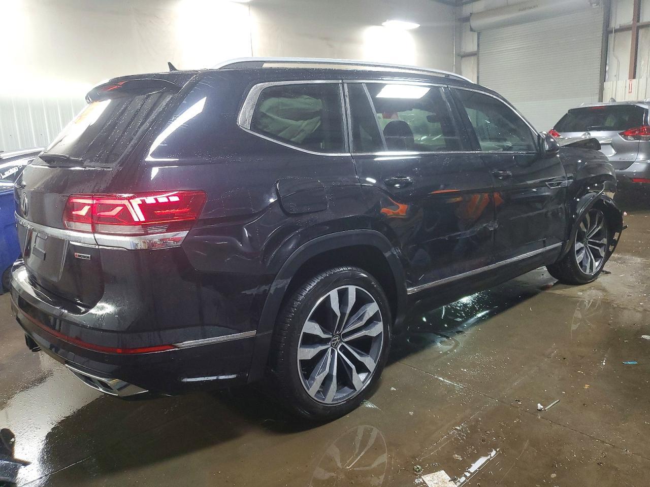 2021 Volkswagen Atlas Sel Premium R-Line - Image 3