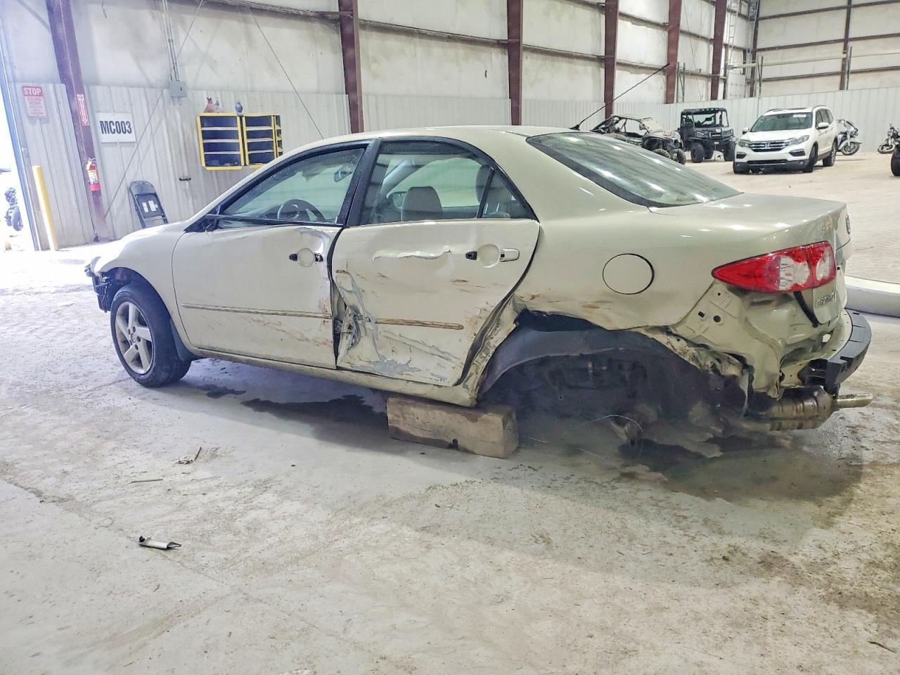 2004 Mazda 6 I - Фото 2