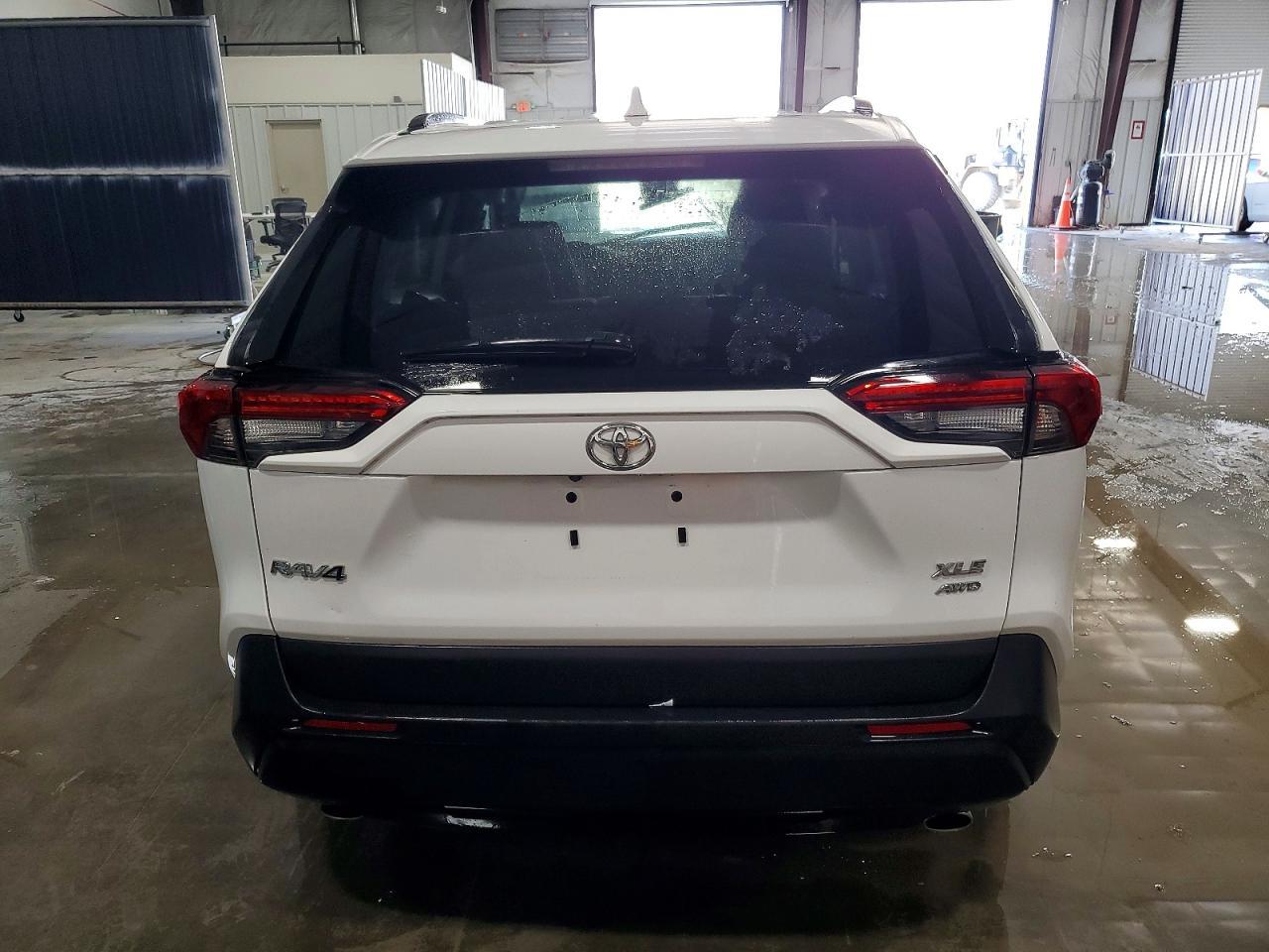 2024 Toyota Rav4 - Image 6