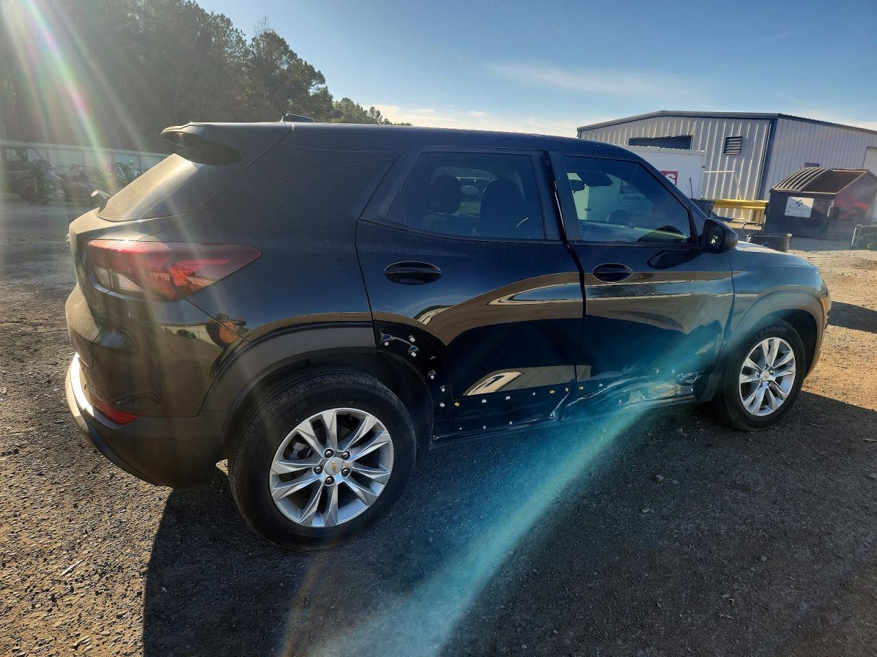 2021 Chevrolet Trailblazer Ls - Image 3
