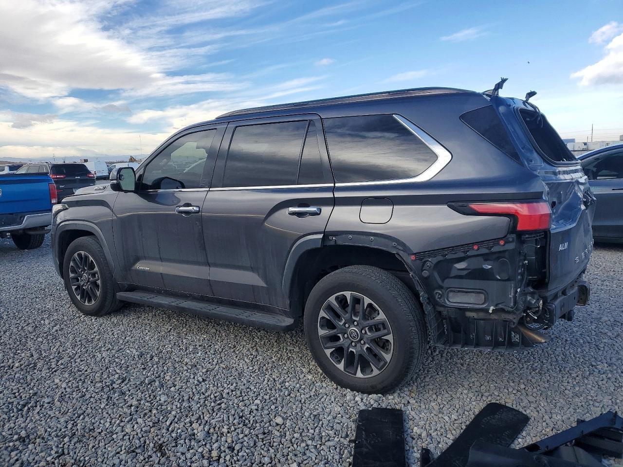 2023 Toyota Sequoia Sr5 - Image 2