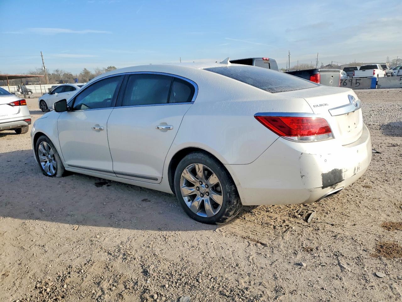 2010 Buick Lacrosse - Фото 2