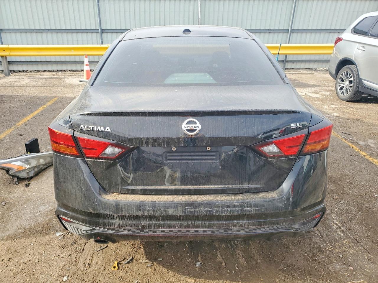 2019 Niss Altima Sl - Фото 6