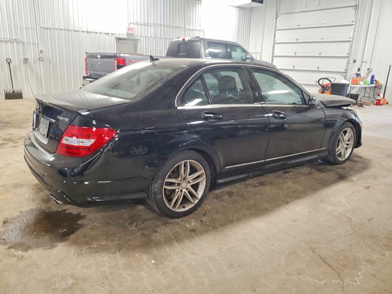 2014 Mercedes-Benz C 300 4Matic - Image 3