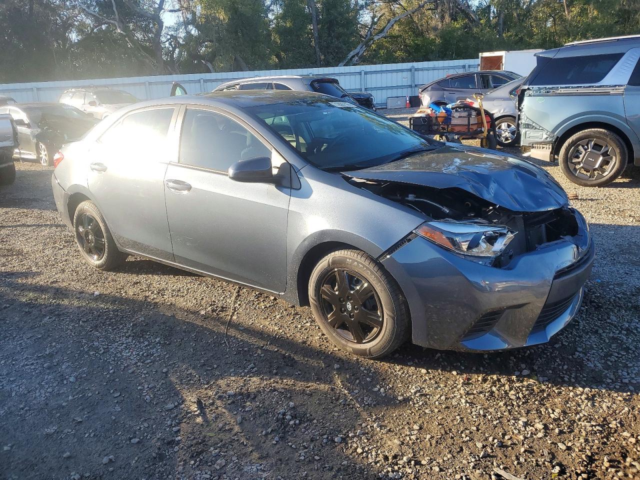 2015 Toyota Corolla L - Фото 4
