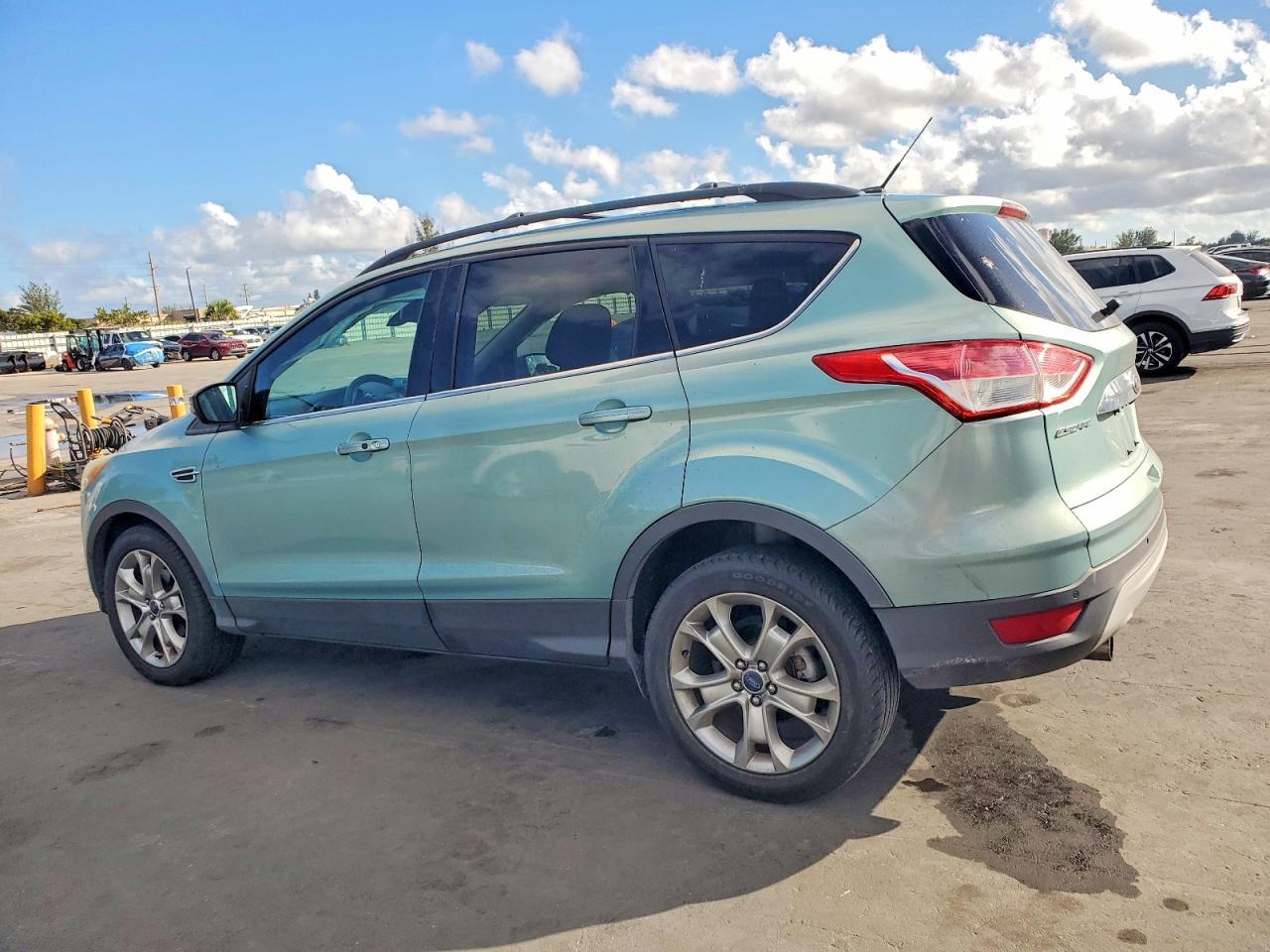 2013 Ford Escape Sel - Фото 2