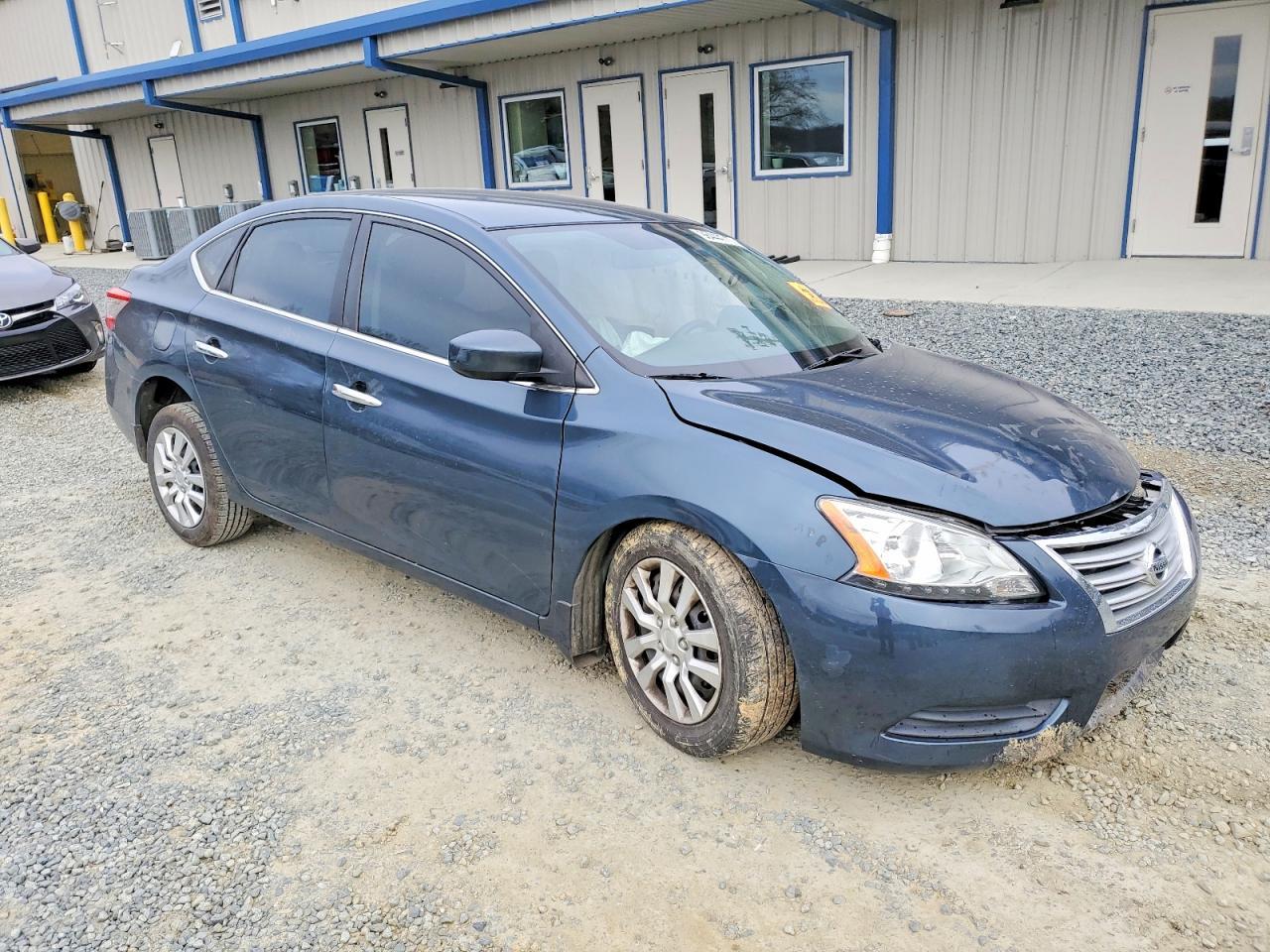2015 Nissan Sentra - Image 4