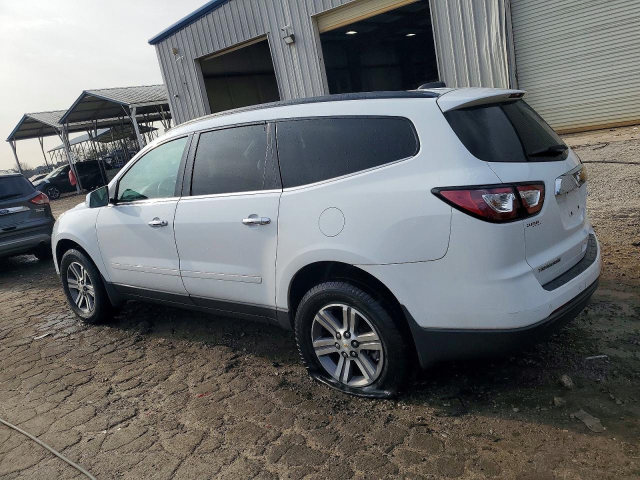 2017 Chevrolet Traverse Lt - Image 2