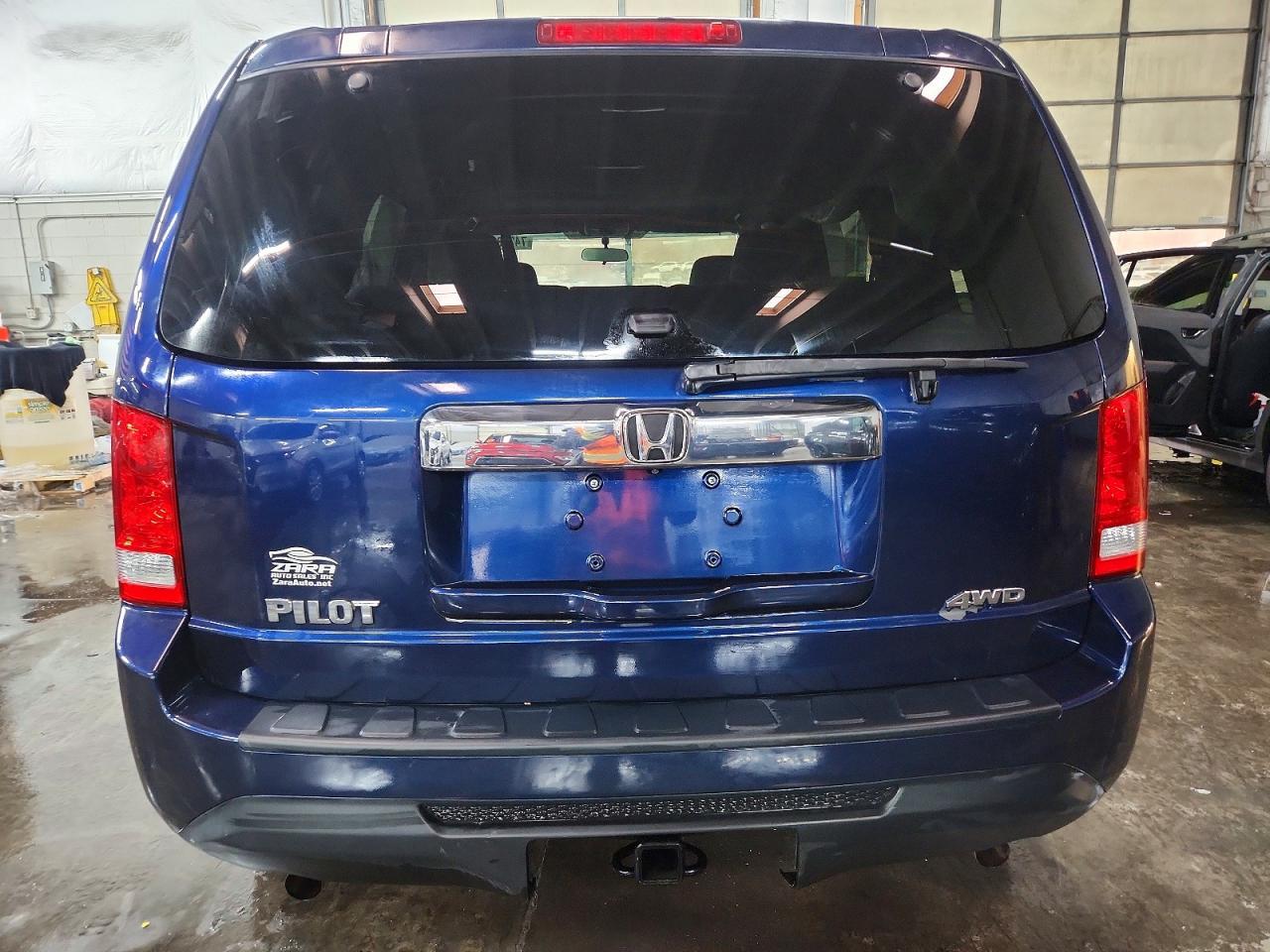 2015 Honda Pilot Lx - Image 6