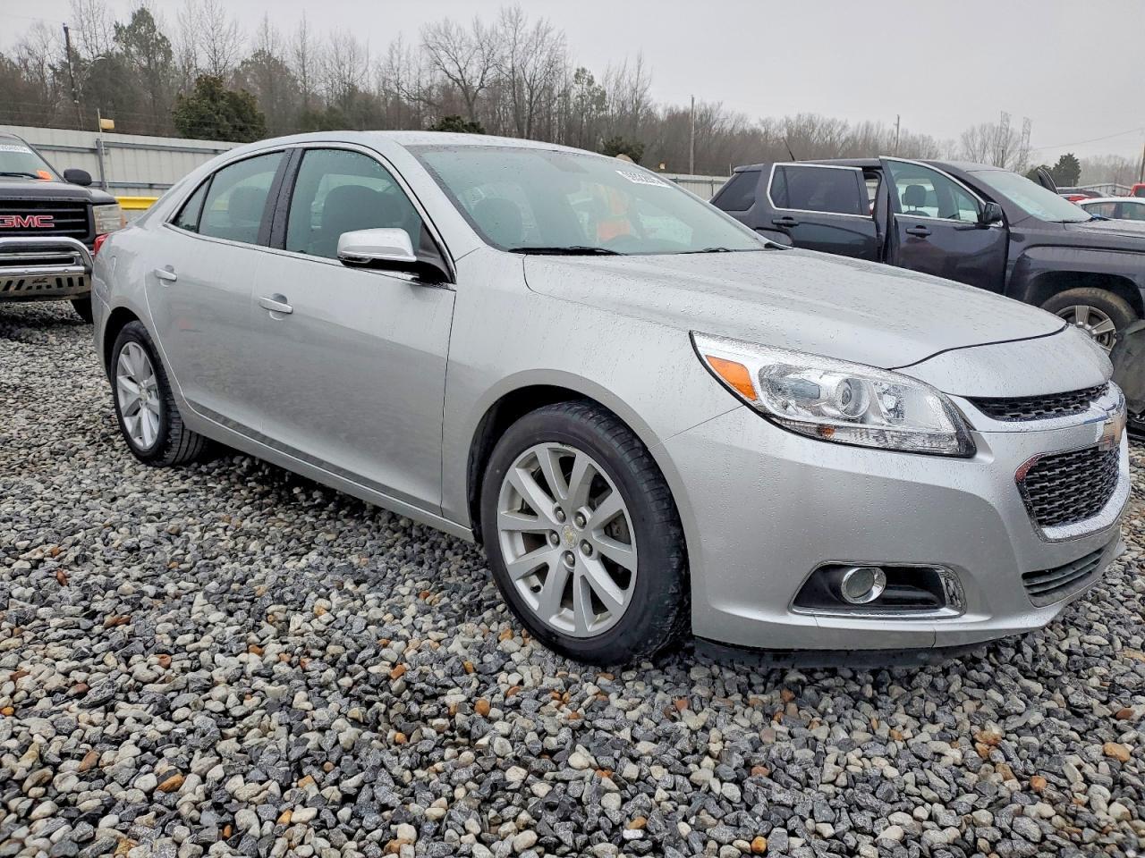 2014 Chev Malibu - Фото 4