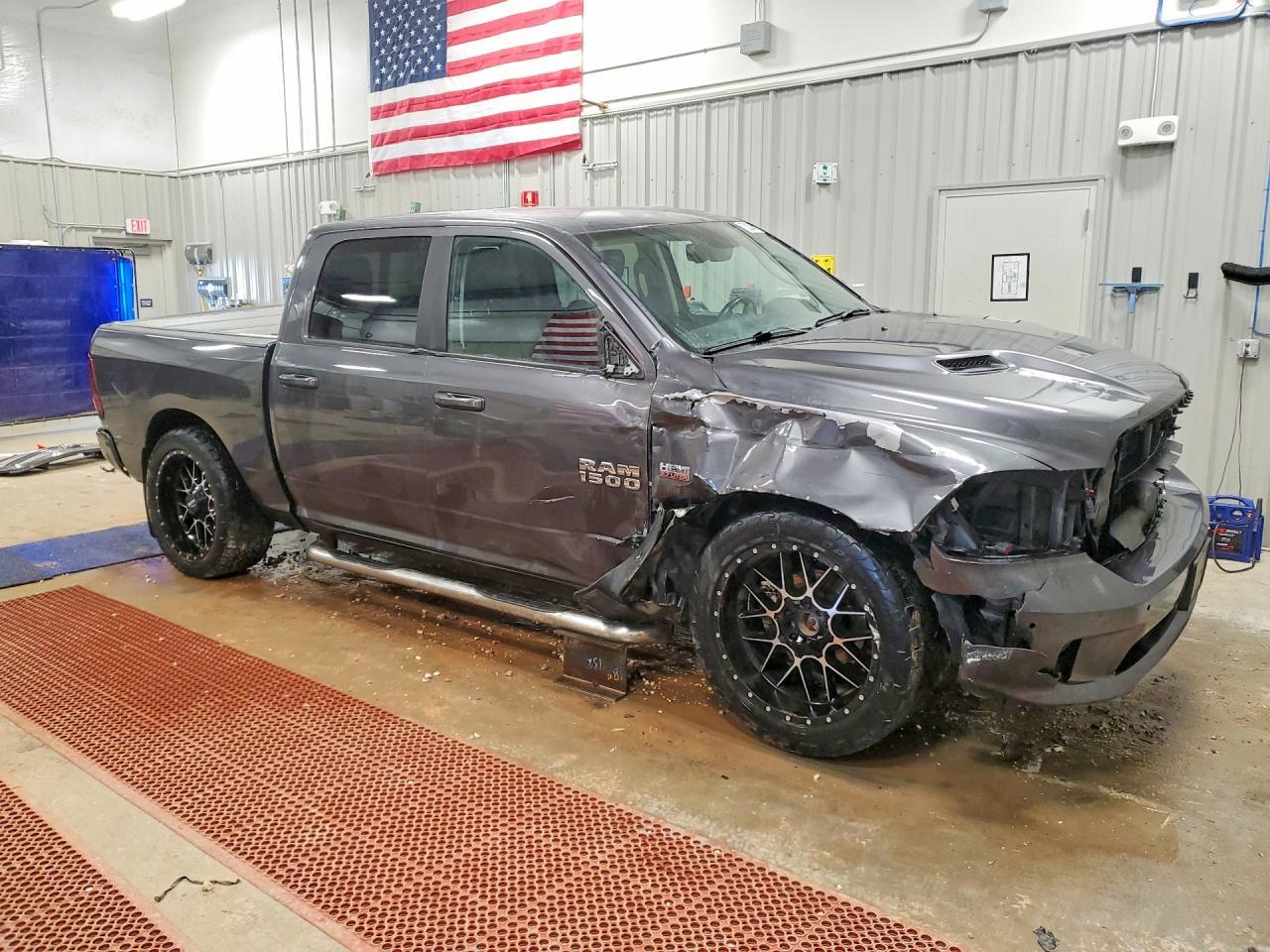 2017 Ram 1500 Sport - Фото 4