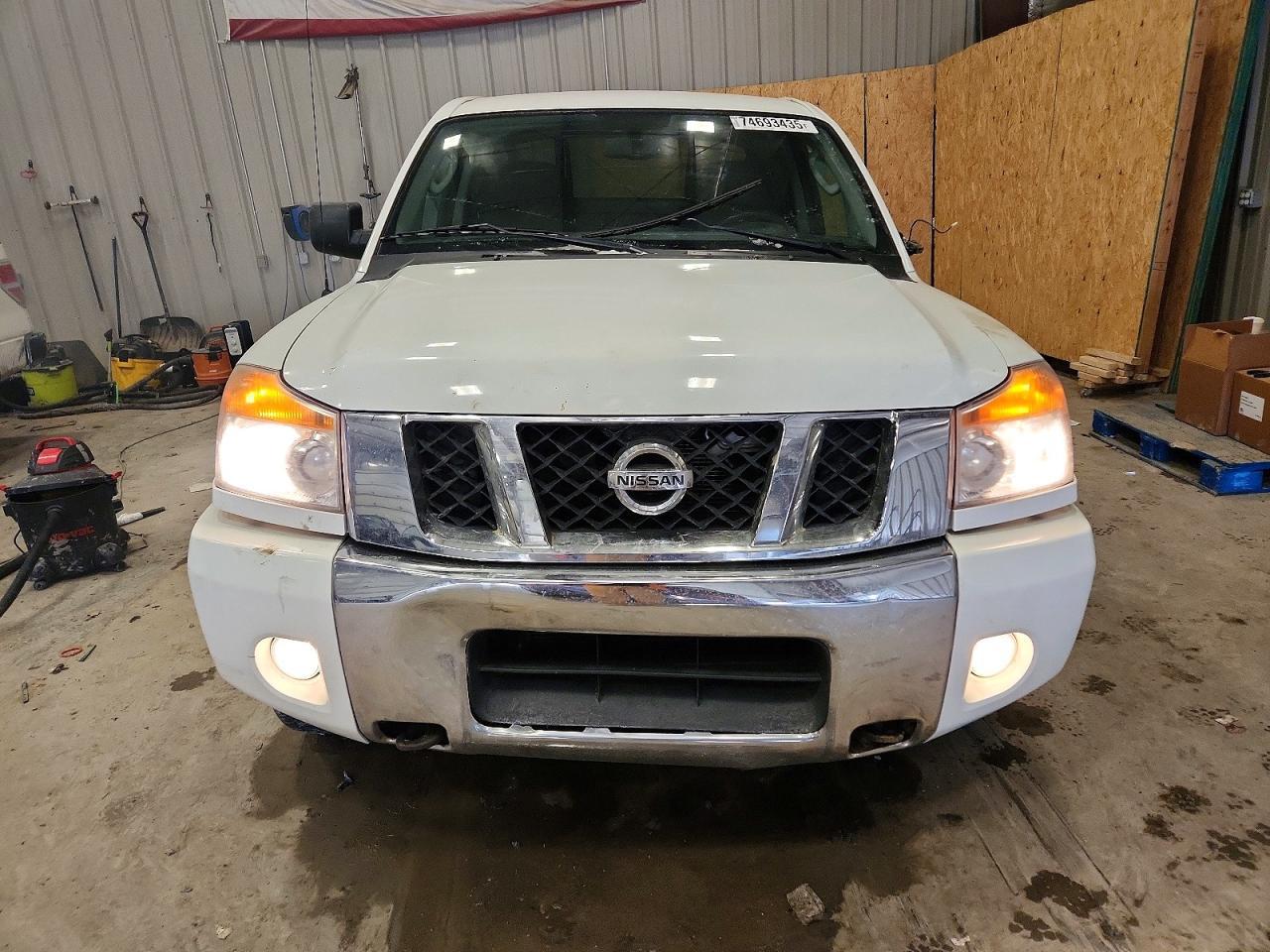 2010 Nissan Titan Xe - Фото 5