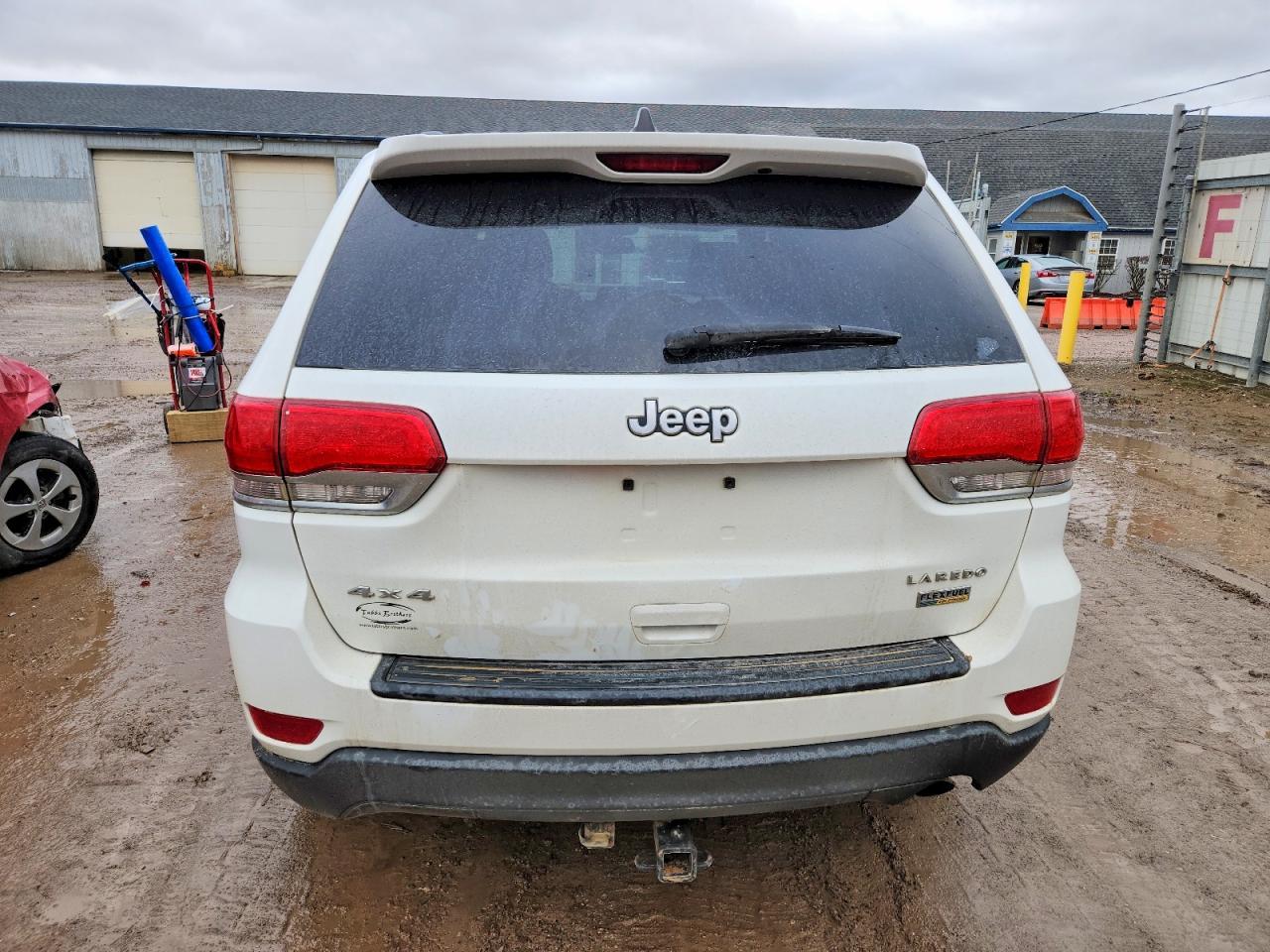 2015 Jeep Grand Cherokee Laredo - Image 6