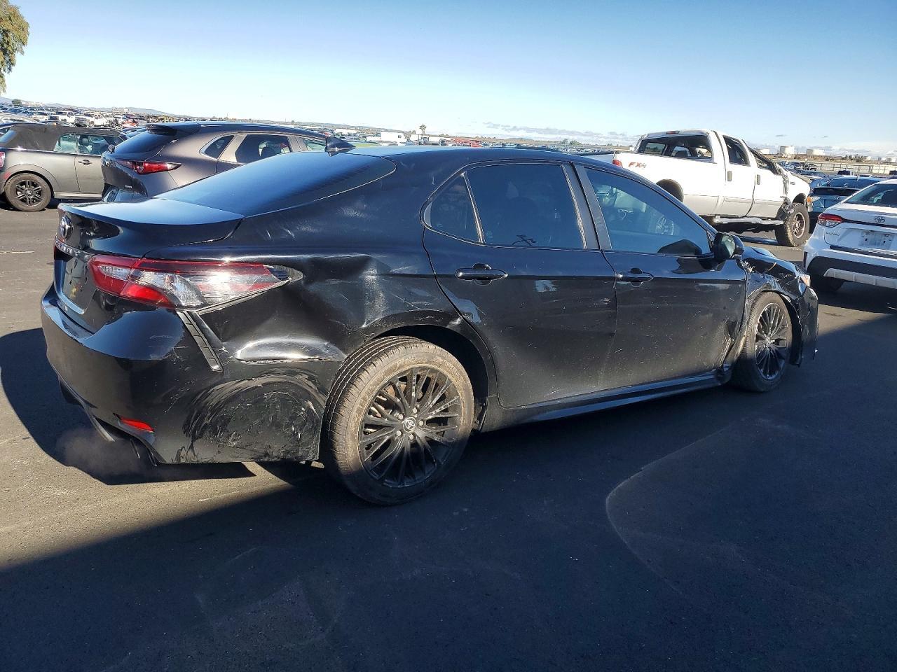 2021 Toyota Camry Se Nightshade - Image 3
