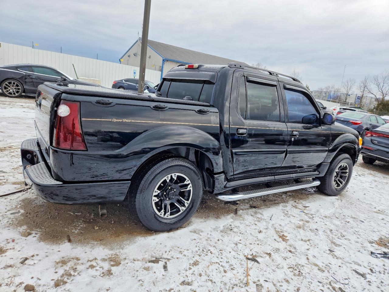 2004 Ford Explorer Sport Trac - Image 3