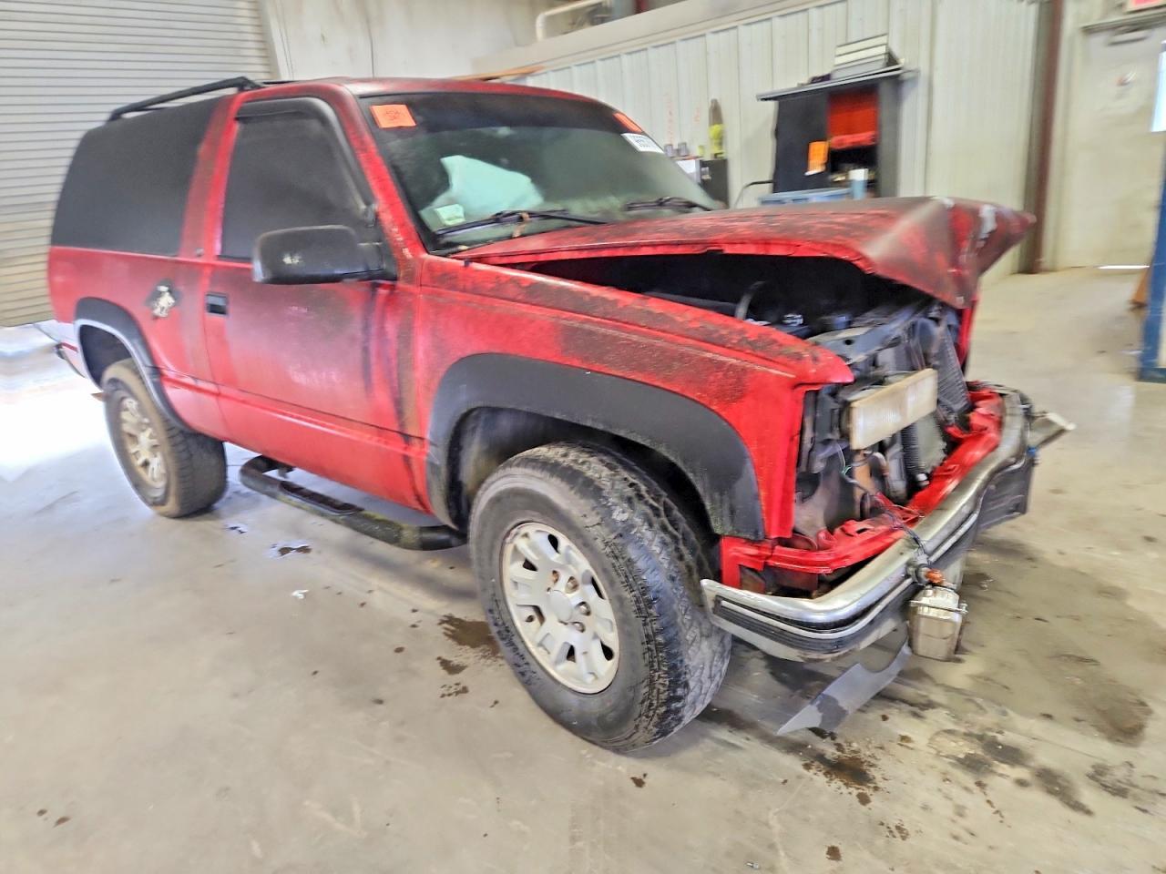 1999 Chevrolet Tahoe C1500 - Фото 4