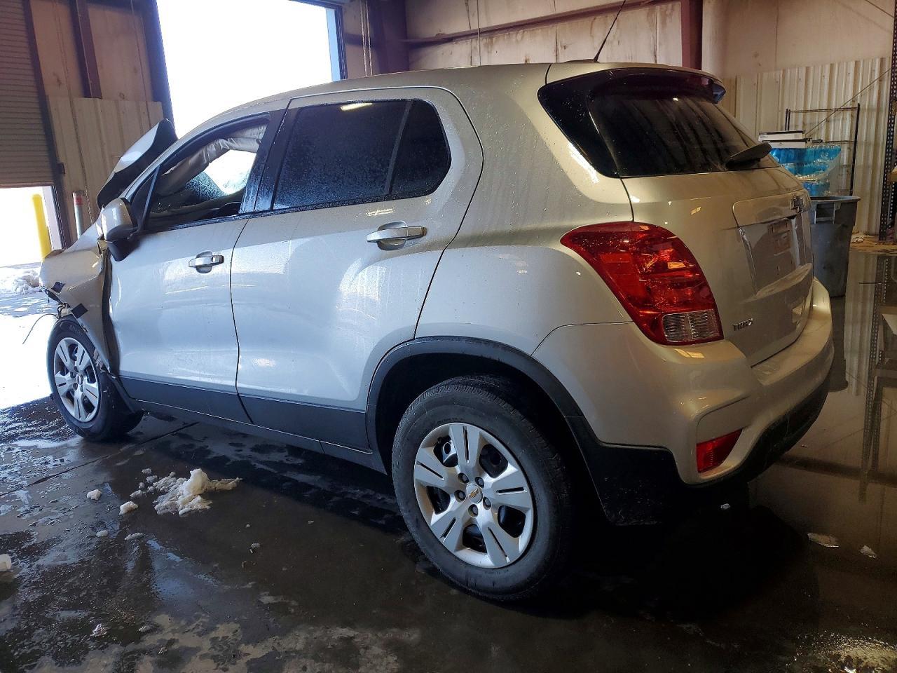 2018 Chevrolet Trax Ls - Фото 2