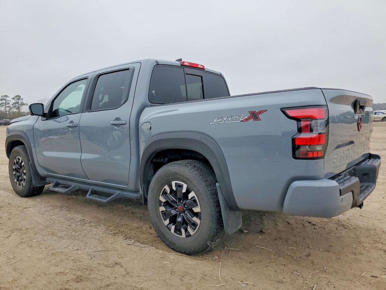 2022 Nissan Frontier S - Image 2