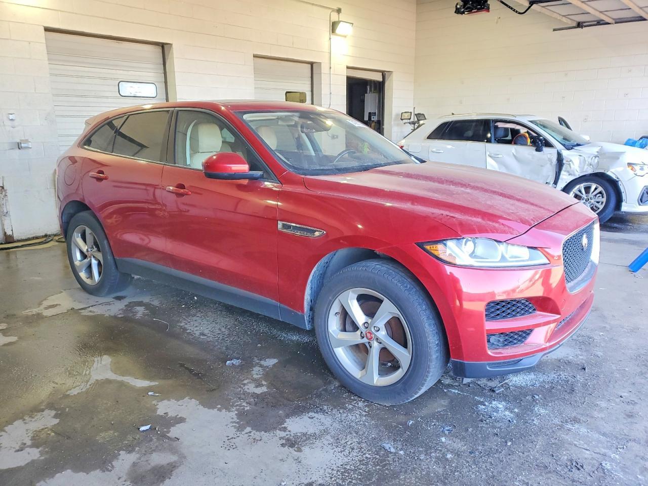 2017 Jaguar F-Pace Premium - Image 4