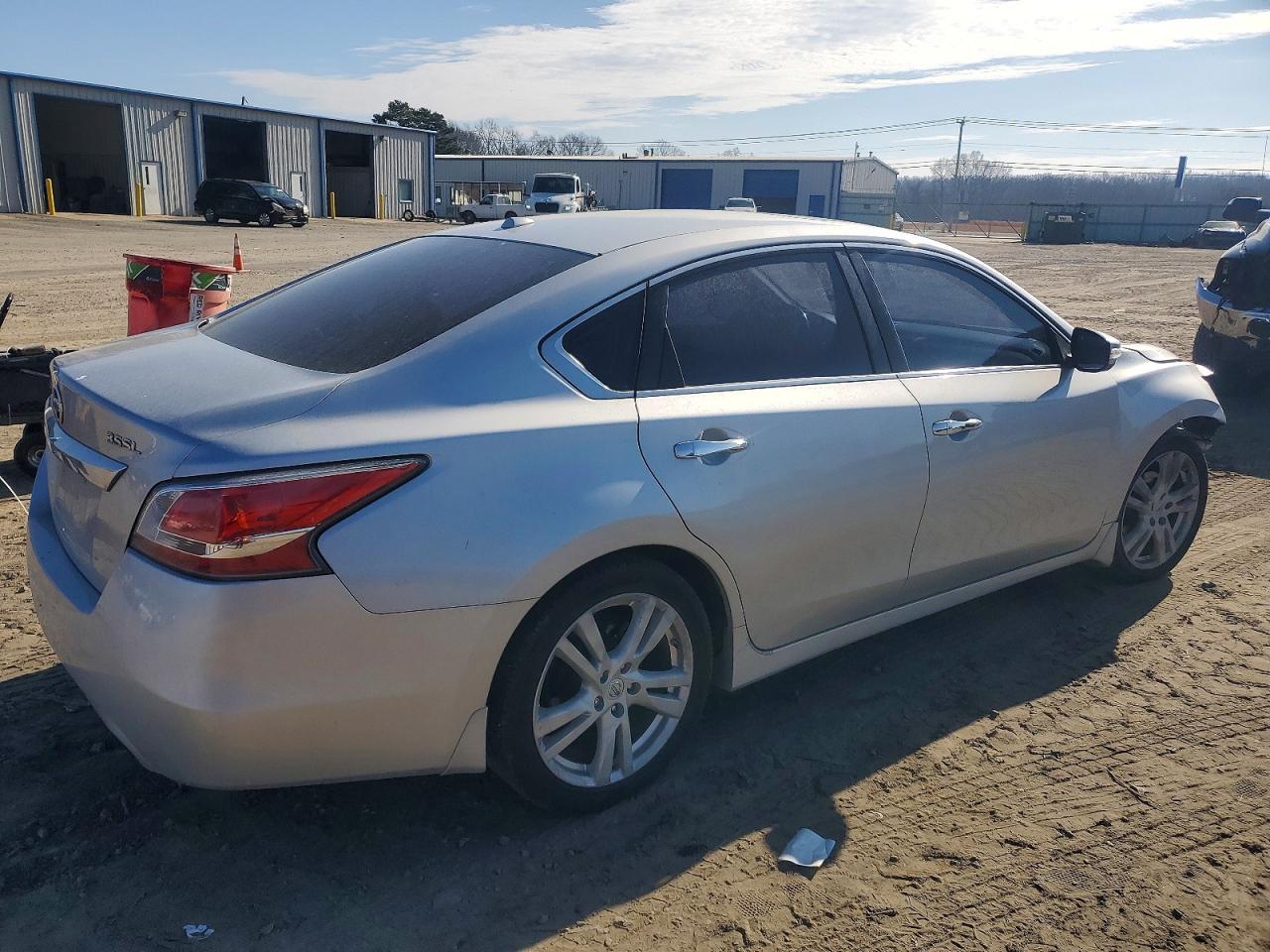 2014 Nissan Altima 3.5S - Фото 3