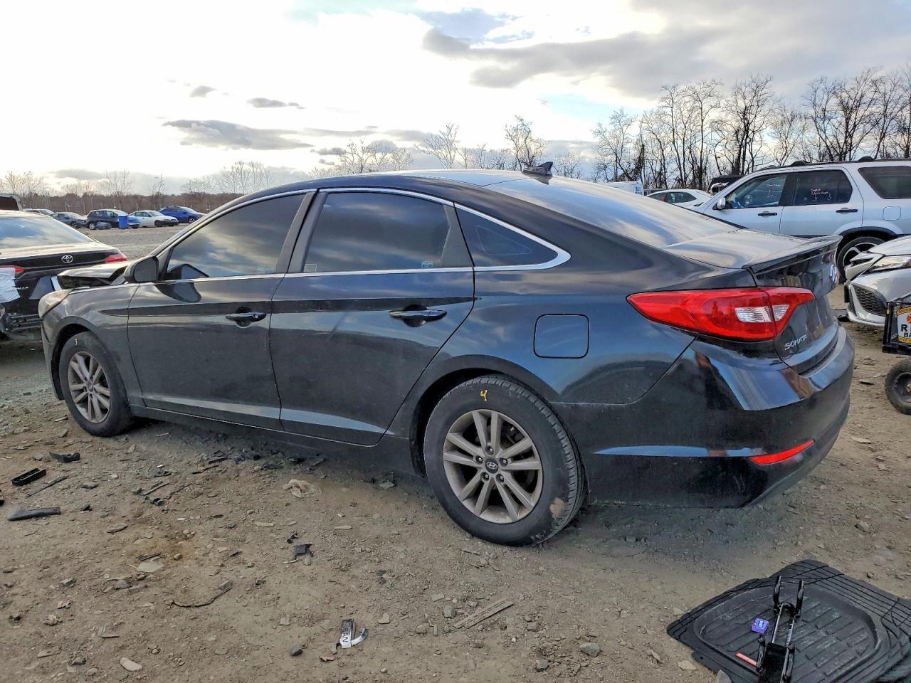 2016 Hyundai Sonata Se - Фото 2