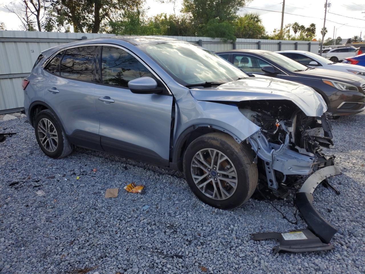 2022 Ford Escape Sel - Image 4