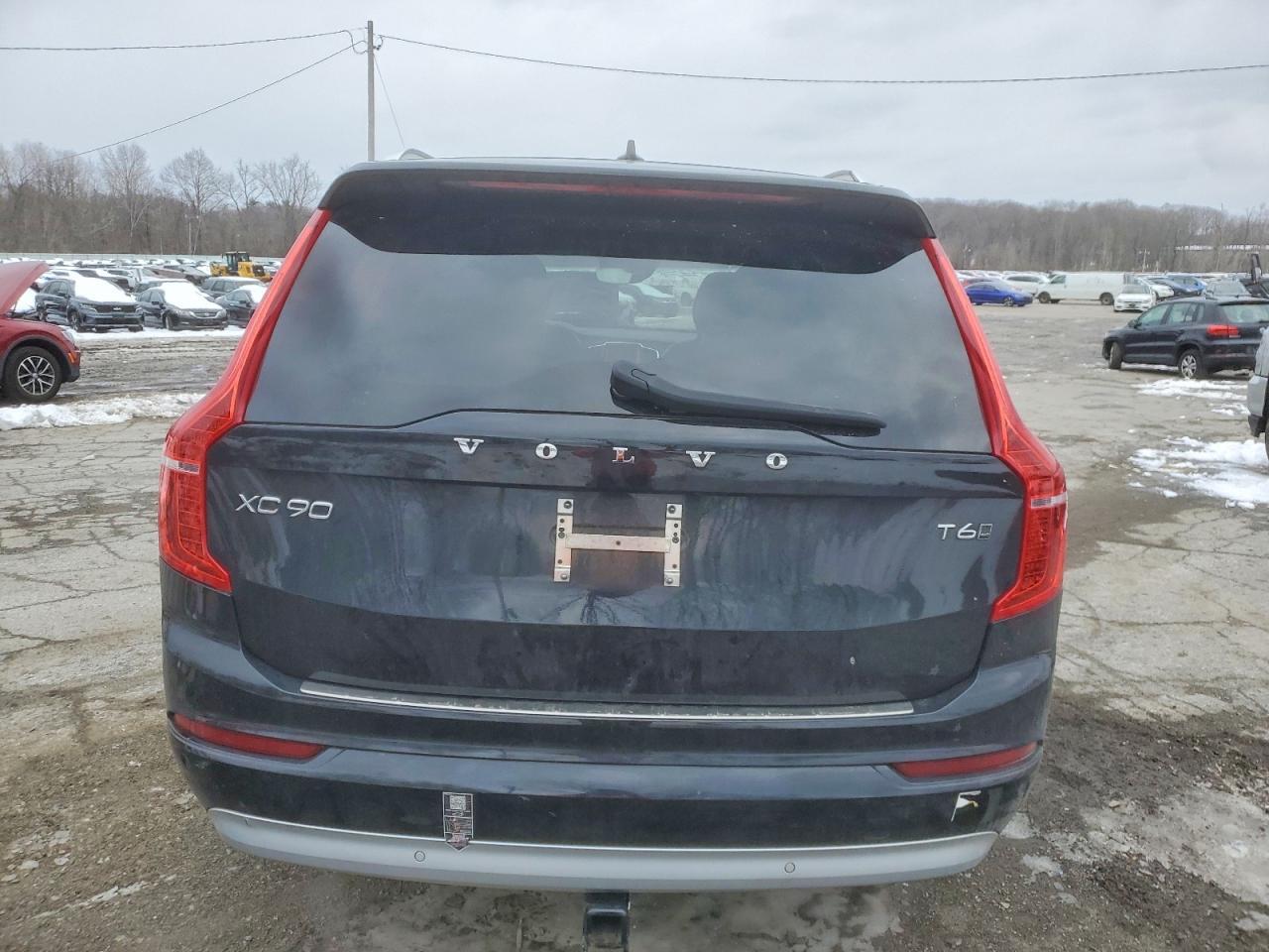 2022 Volvo Xc90 T6 Momentum - Фото 6