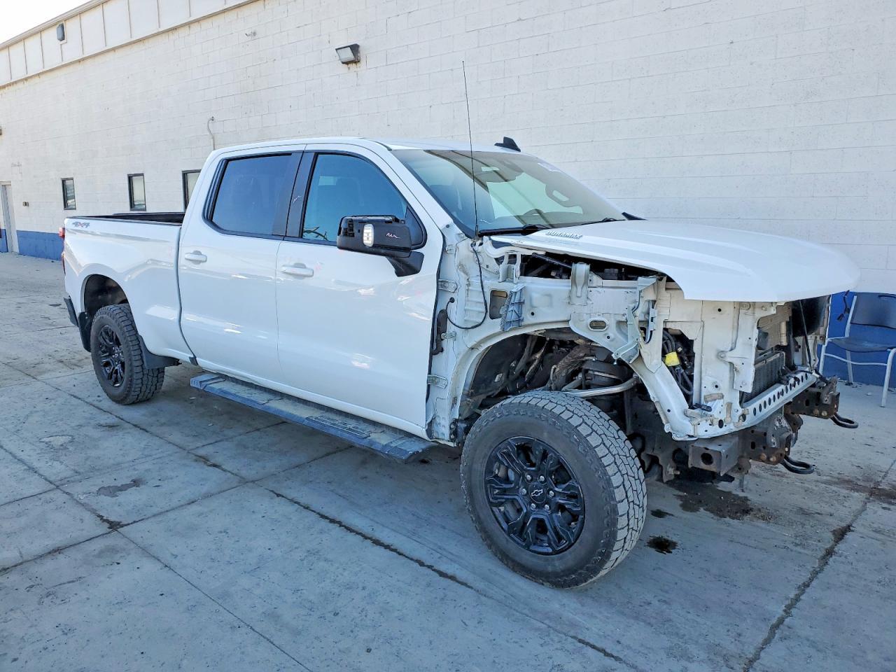 2020 Chevrolet Silverado K1500 Lt - Image 4