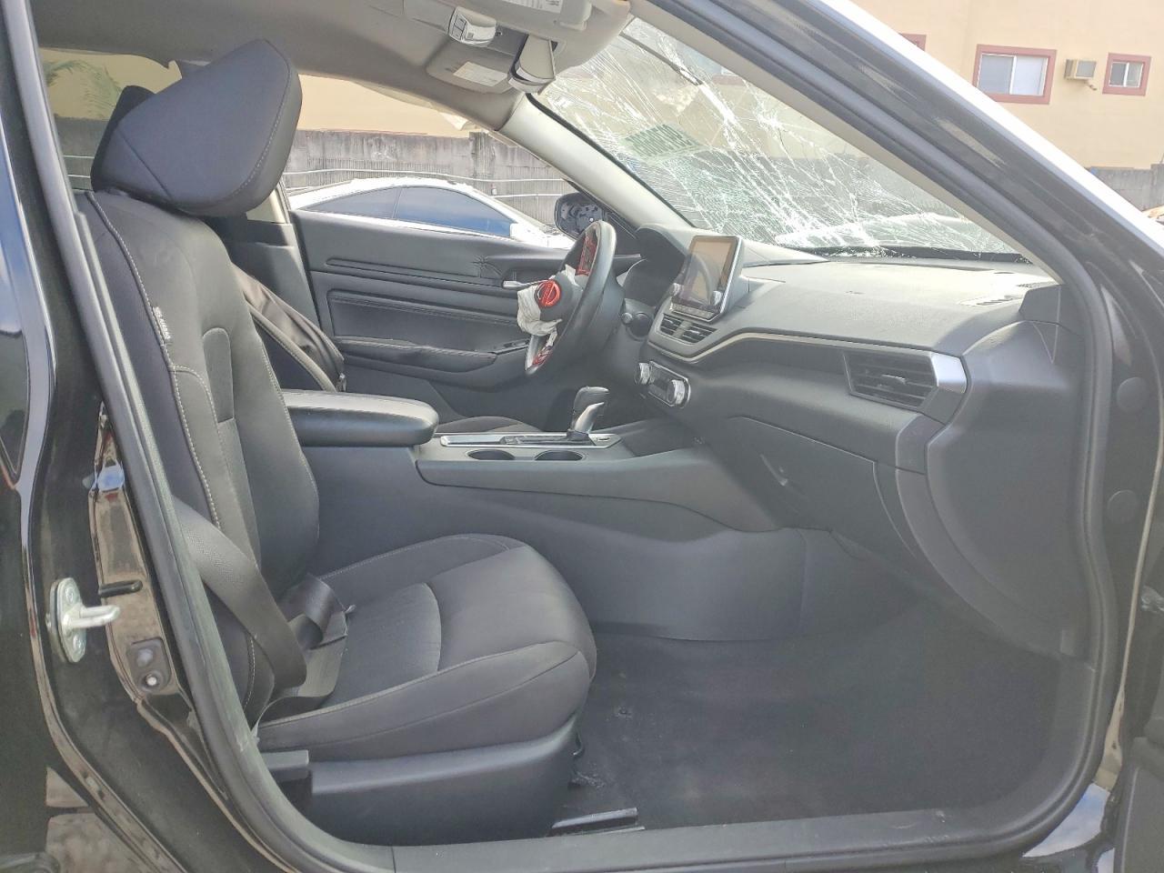 2020 Nissan Altima S - Image 7