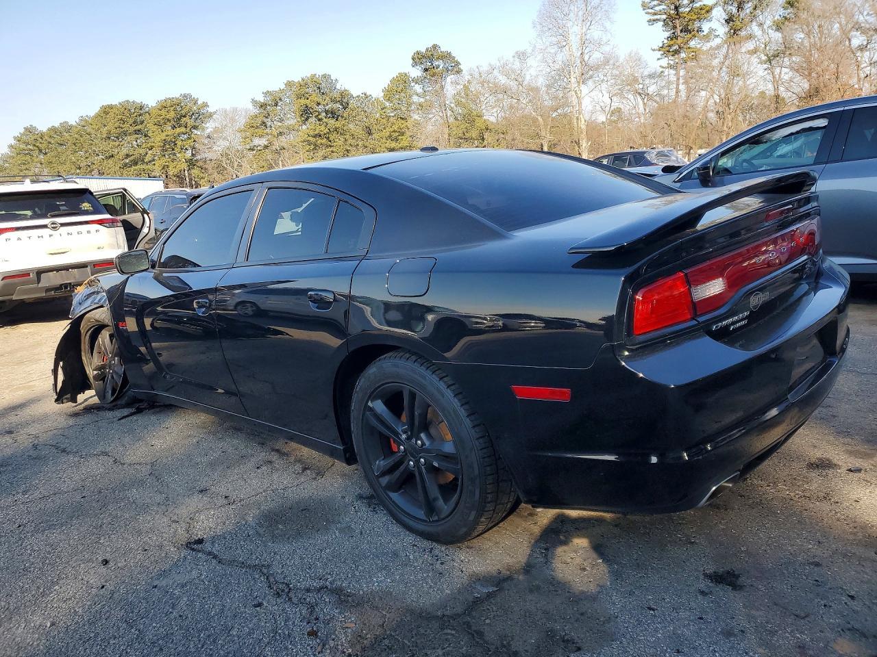 2014 Dodge Charger R - Image 2