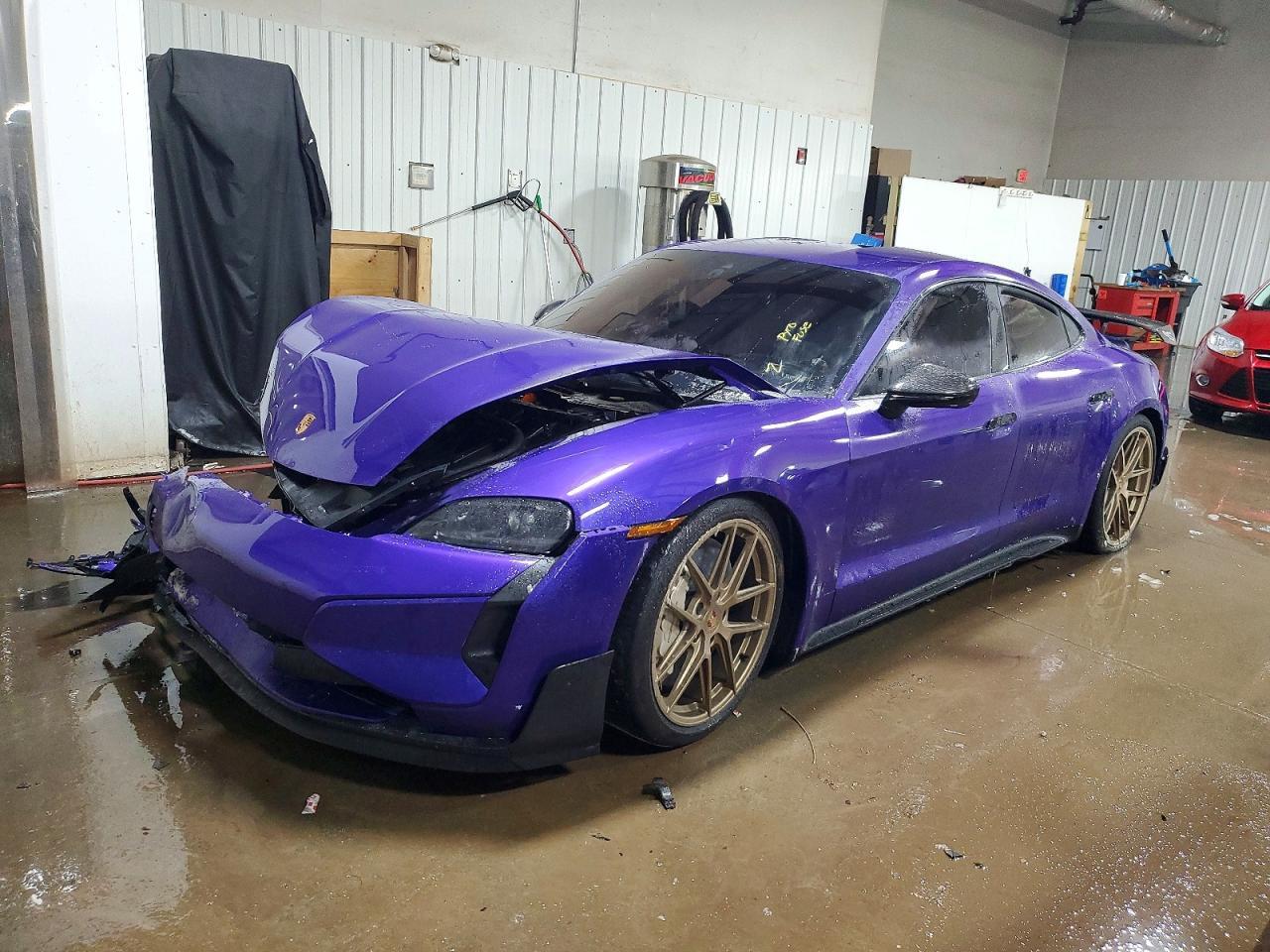 2025 Porsche Taycan Turbo Gt