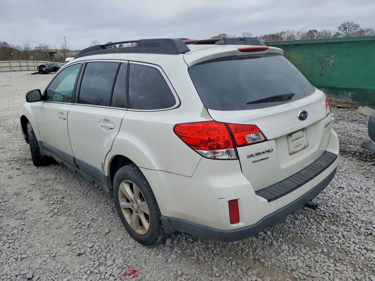 2014 Subaru Outback 2.5I Premium - Фото 2