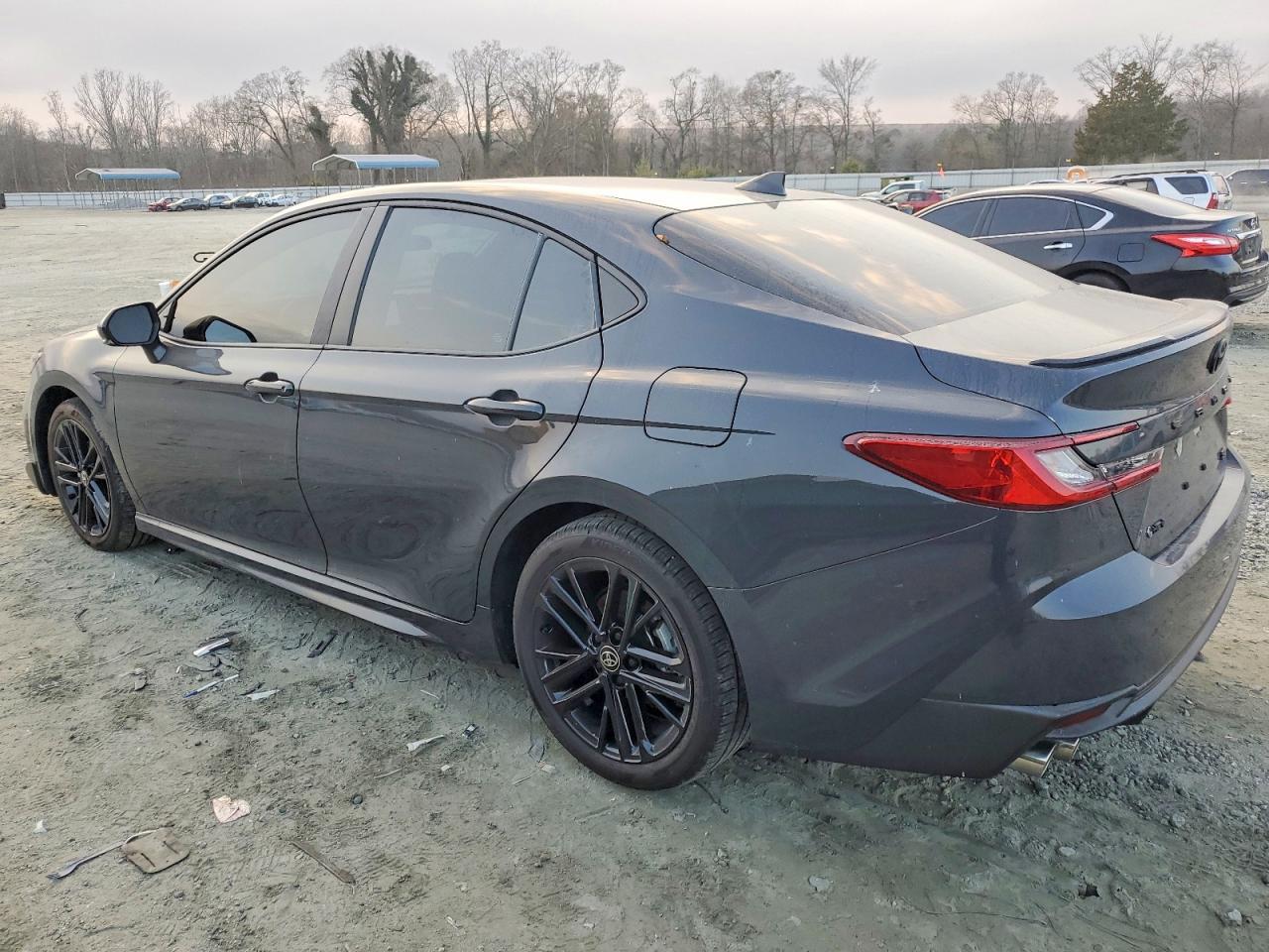 2025 Toyota Camry Xse - Фото 2