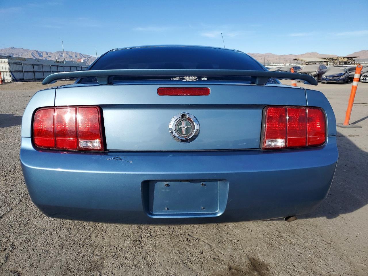 2005 Ford Mustang - Фото 6