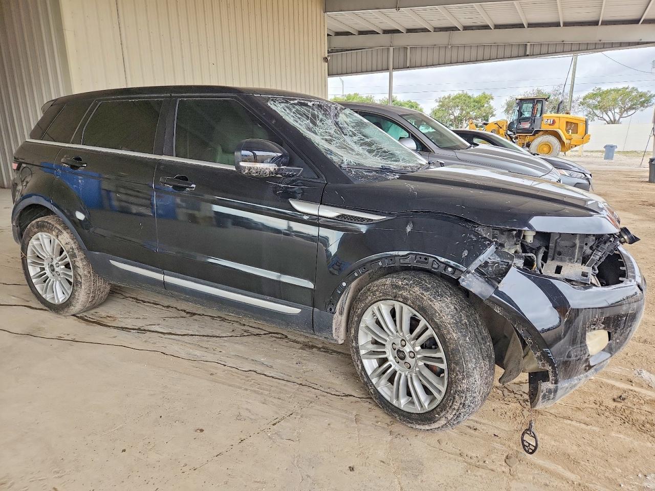2013 Land Rover Range Rover Evoque Prestige Premium - Image 4