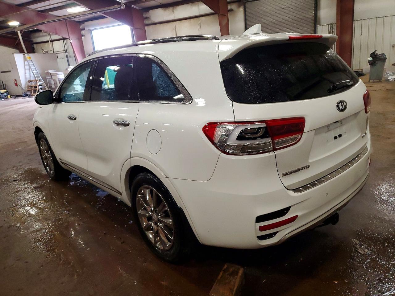 2016 Kia Sorento Sx - Image 2