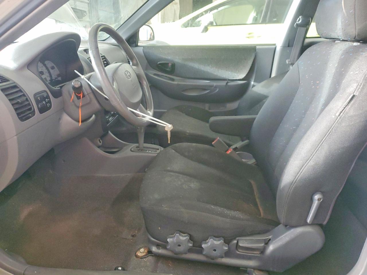 2005 Hyundai Accent Gs - Фото 7
