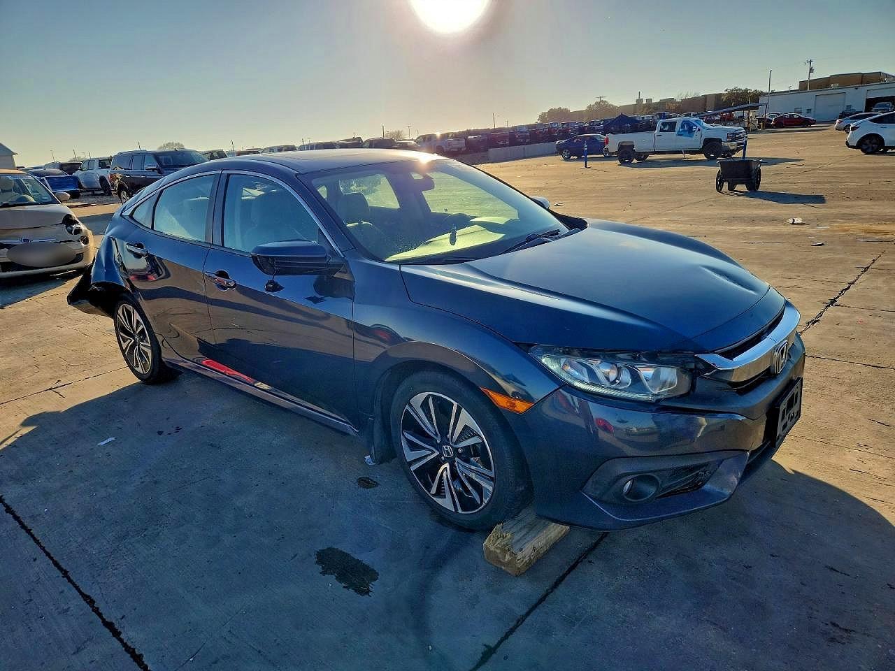 2017 Honda Civic Ex - Image 4