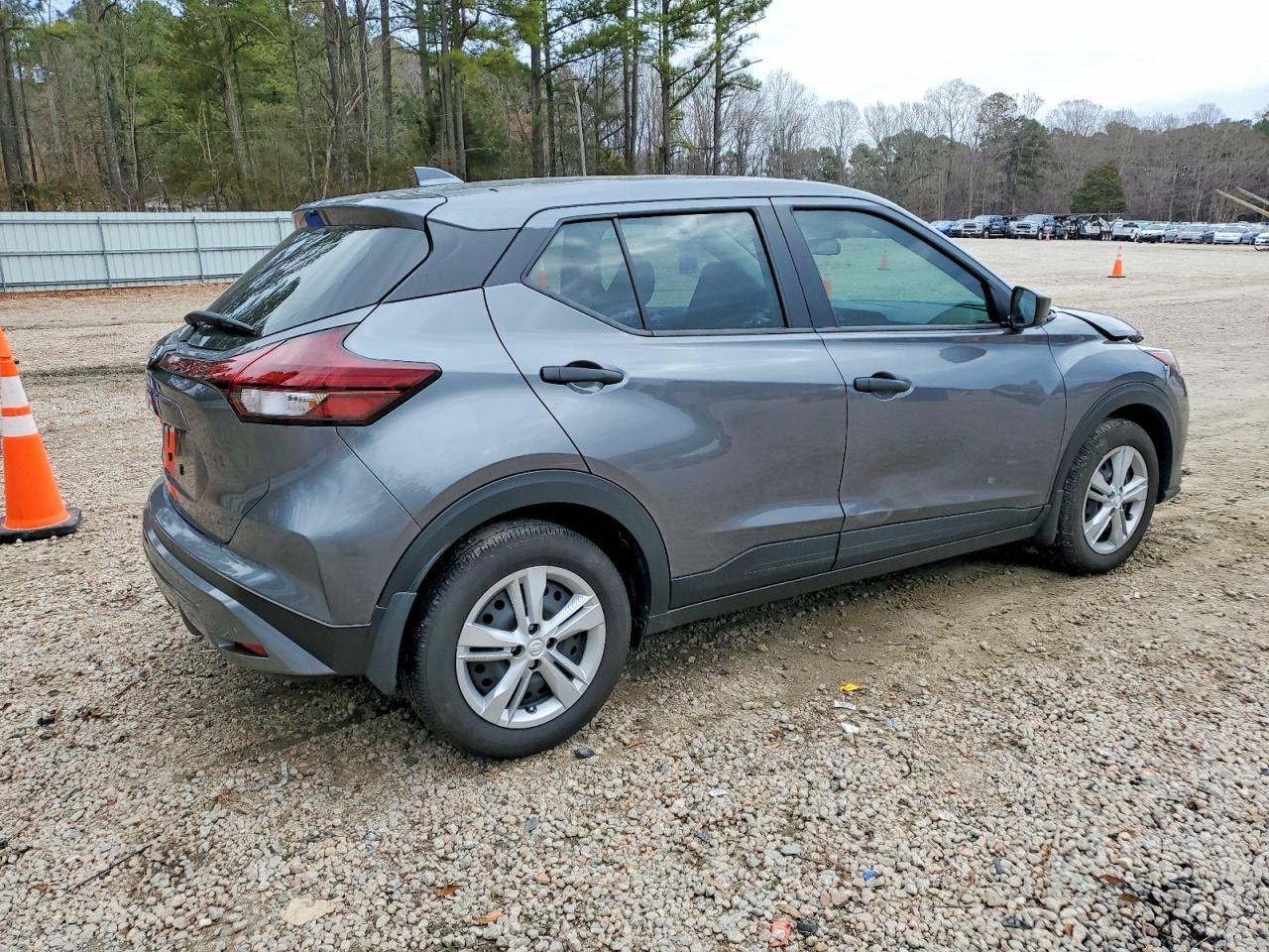 2024 Nissan Kicks S - Фото 3